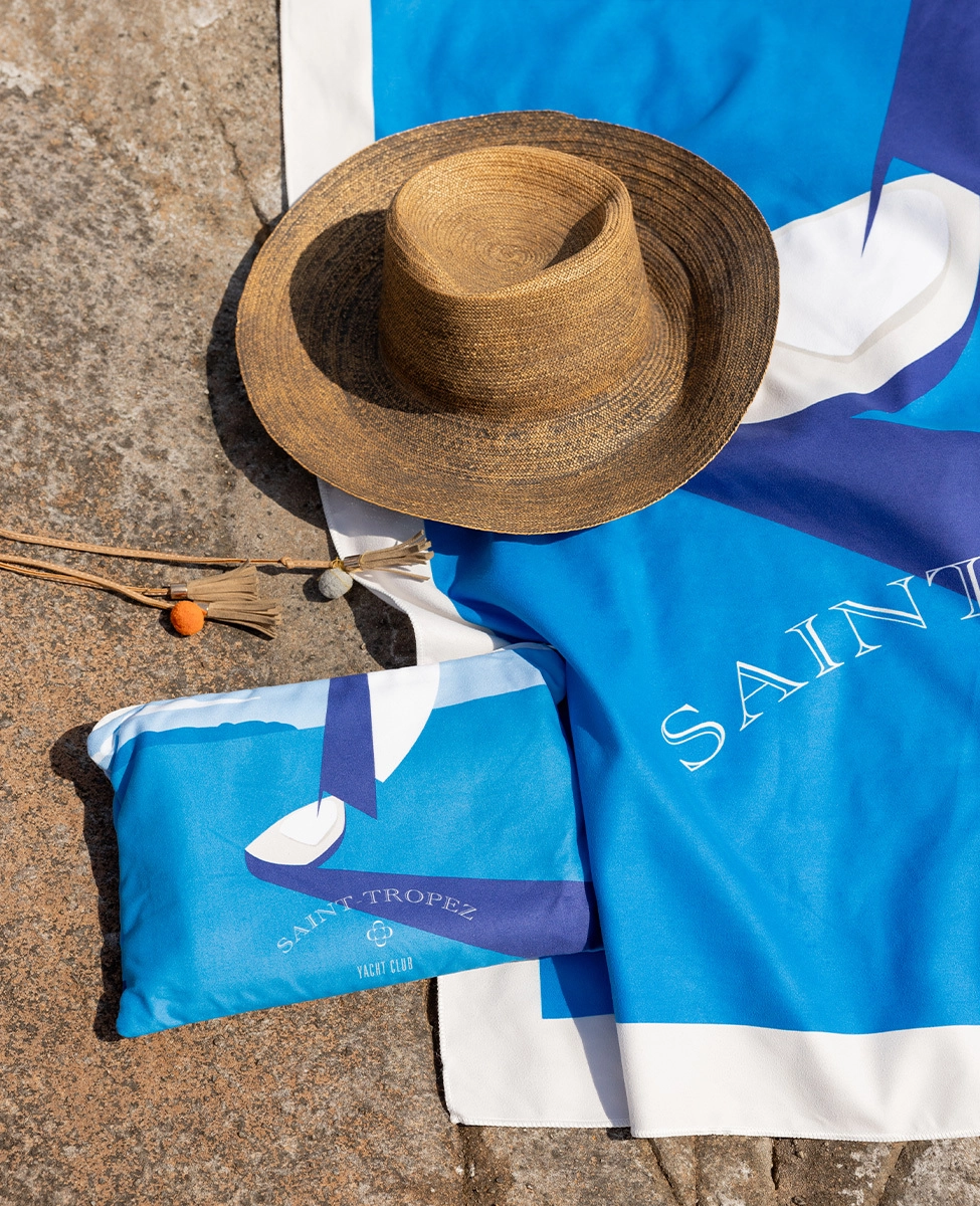 Beach Towel with Pouch – Dondi Home Sailing