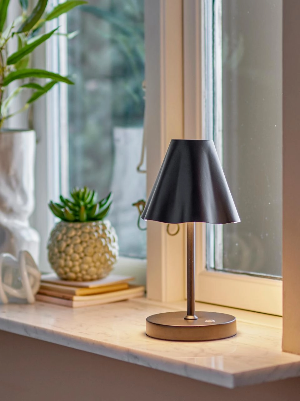 Rechargeable Table Lamp Bloomingville Lianna Black