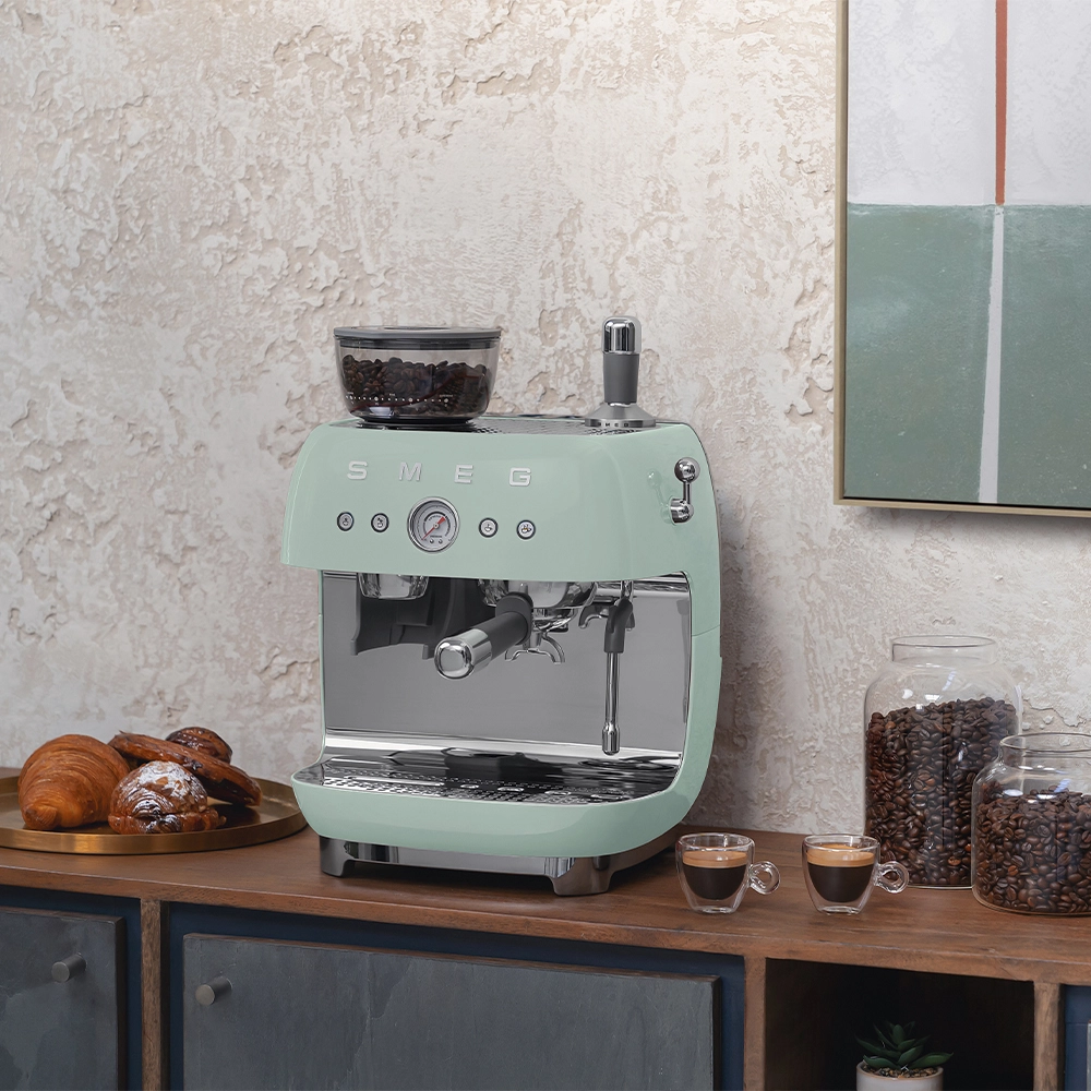 Smeg Manual Espresso Coffee Machine with Coffee Grinder Pastel Green