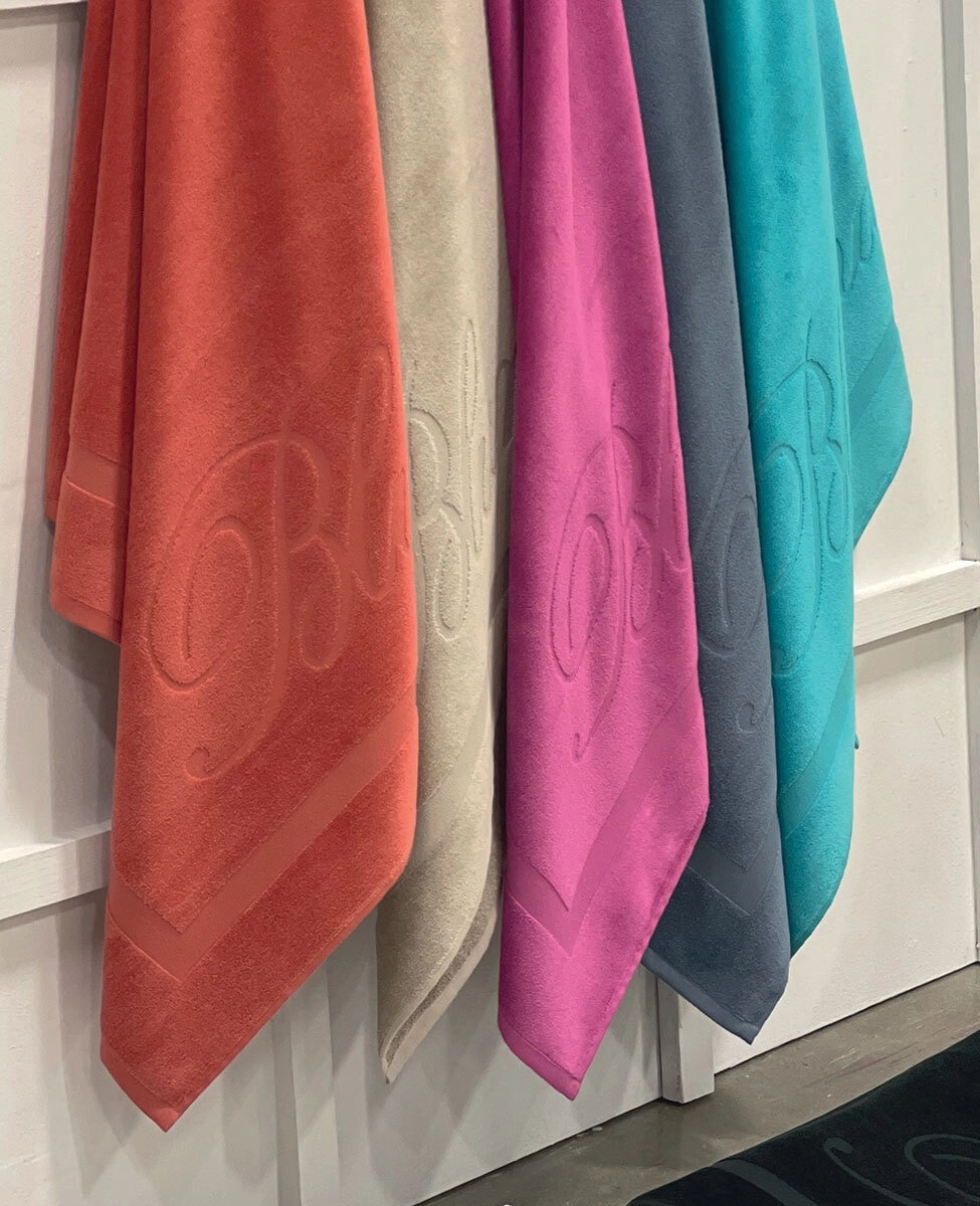 Bawełniany ręcznik plażowy Blumarine Home Pevero z weluru żakardowego – Ecru