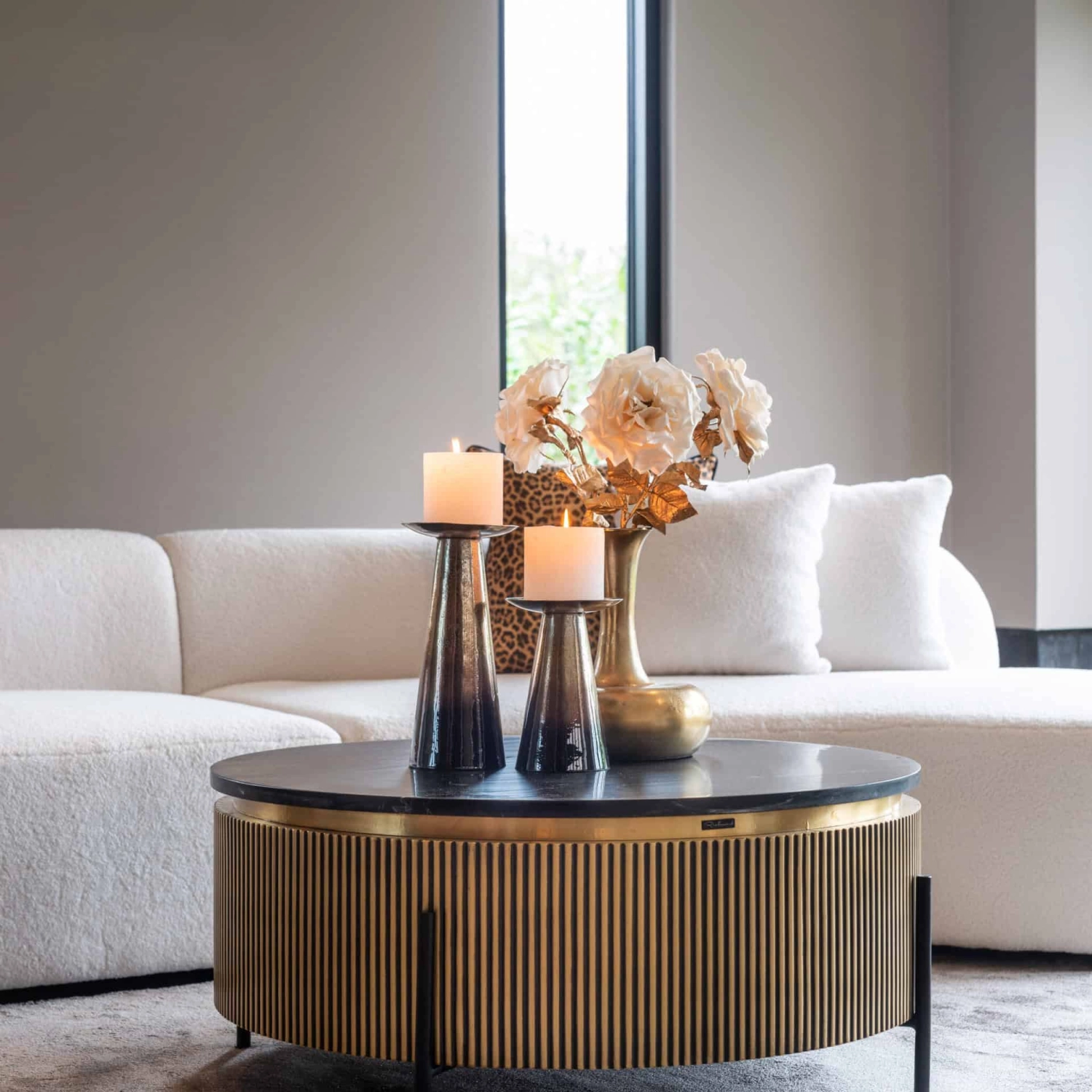 Richmond Interiors Ironville Gold Coffee Table Ø90 – Black Marble & Antique Brass Metal