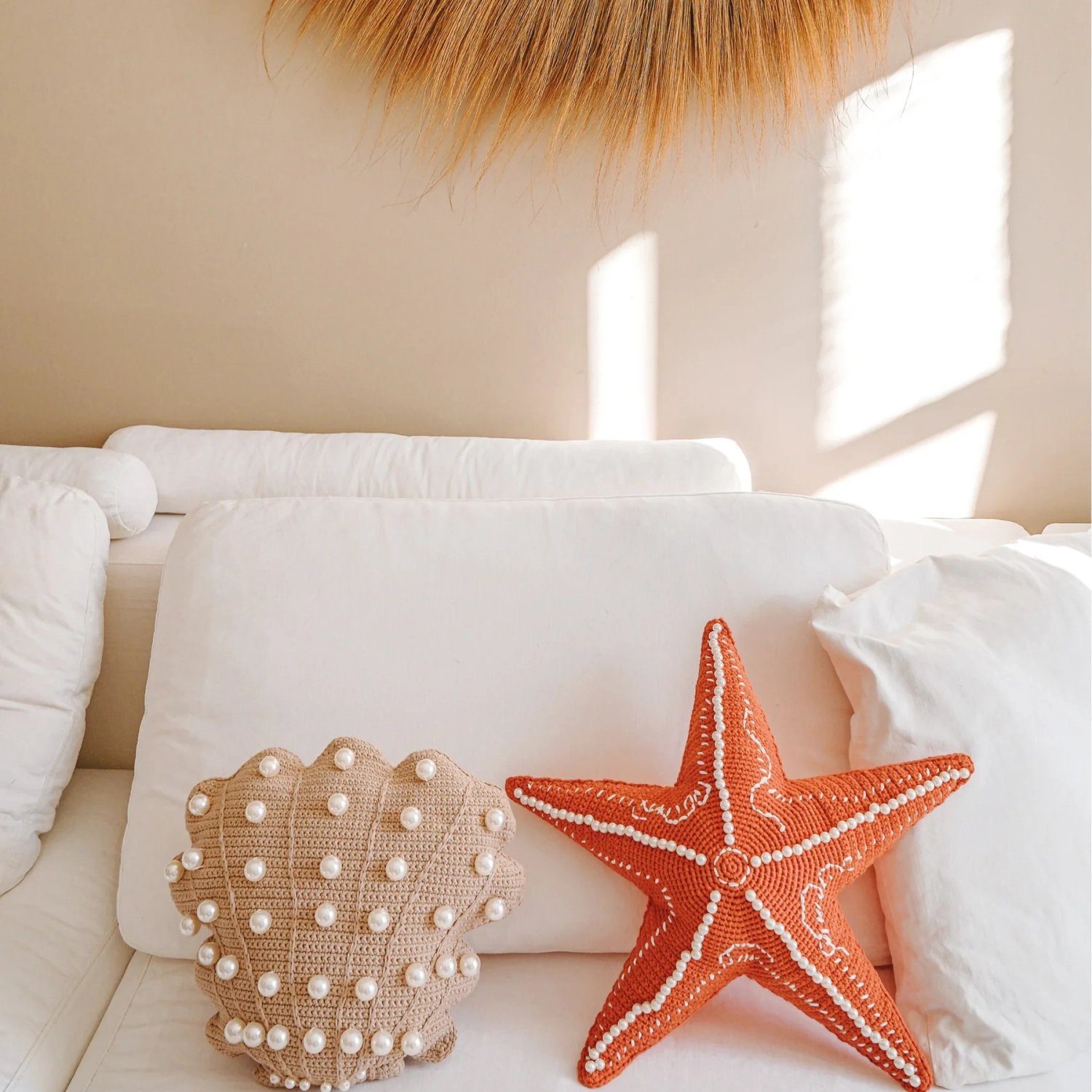 MX Home Cuscino Decorativo all'Uncinetto Stella Marina - Arancione con Perle