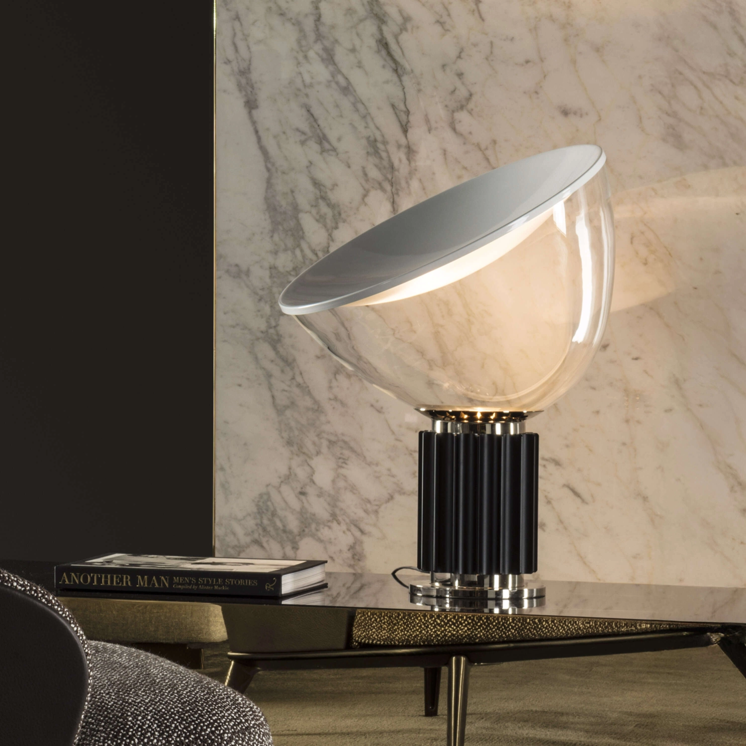Lampada da tavolo Flos Taccia Nero