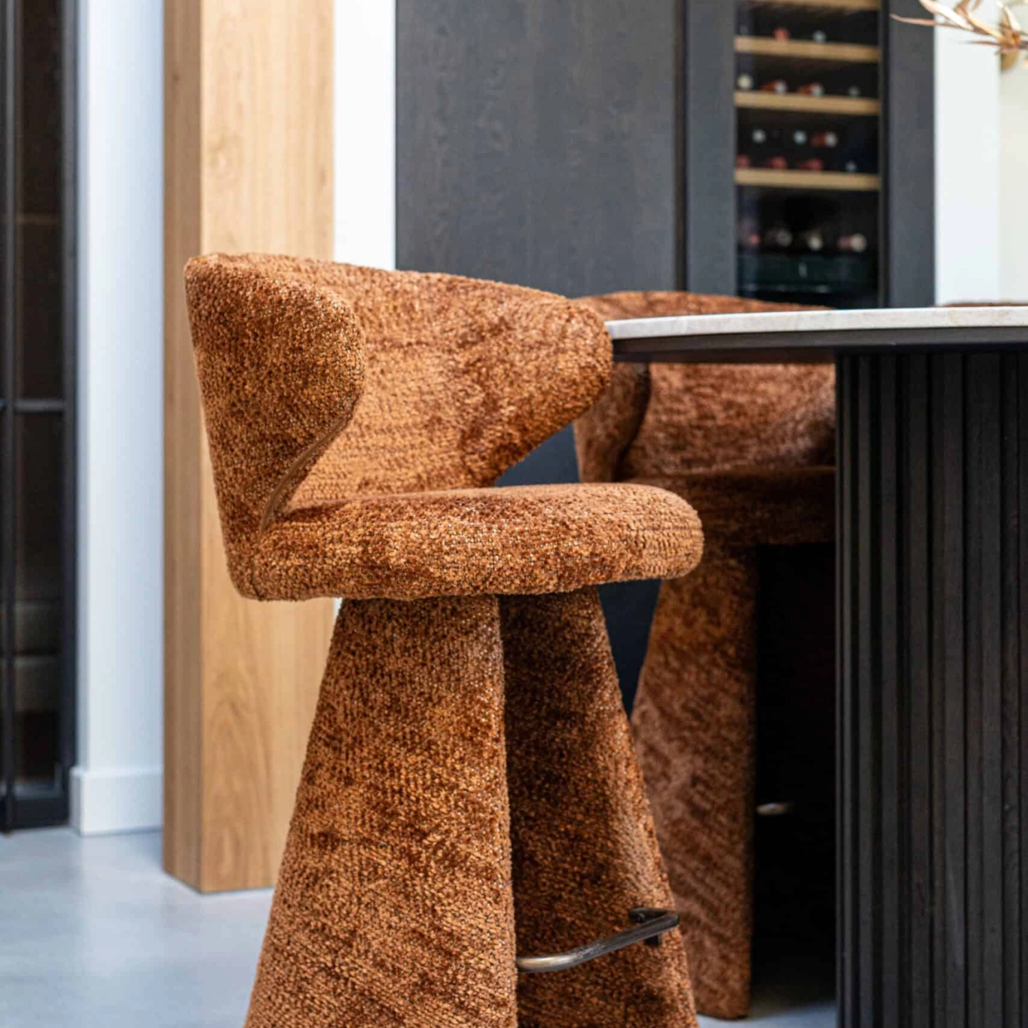 Richmond Interiors Set of 2 Gatsbi Bar Stools – Cinnamon Brown with Bronze Footrest